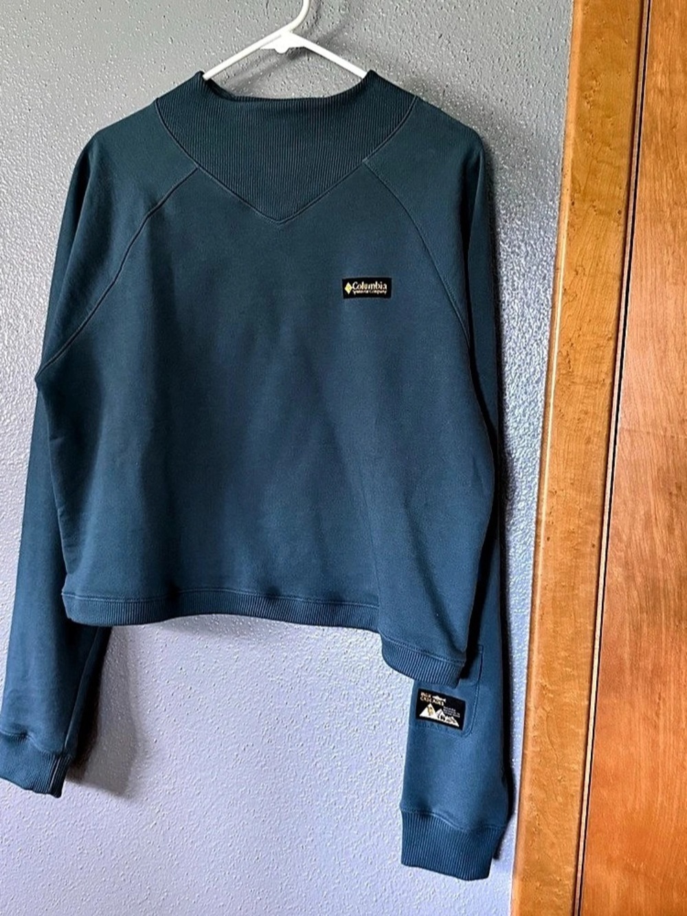 Columbia High Cascades II Crop French Terry LS Hoodie Blue Large NWT